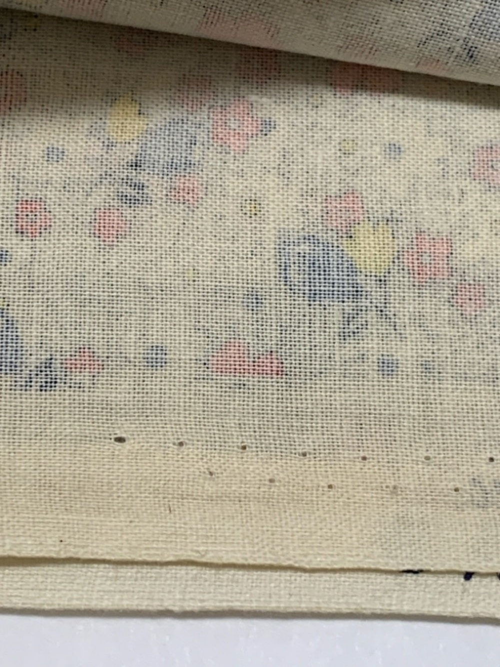 Aunt Grace 10th Anniversary Fabric 1930s Reproduction Floral 2 1/8 Yards Cotton - Picture 6 of 8